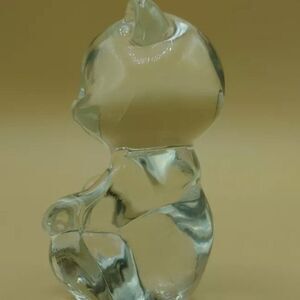 Vintage Fenton Sitting Bear Glass Clear 3 ½” tall Collectable Animal Figurine
